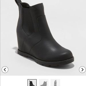 Black Wedge boots size 6. New w/tags